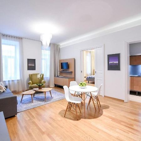 City Centre Chic Apartment Ljubljana 2/4 Luaran gambar