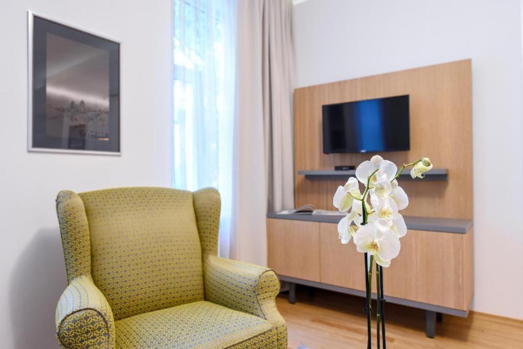 City Centre Chic Apartment Ljubljana 2/4 Luaran gambar