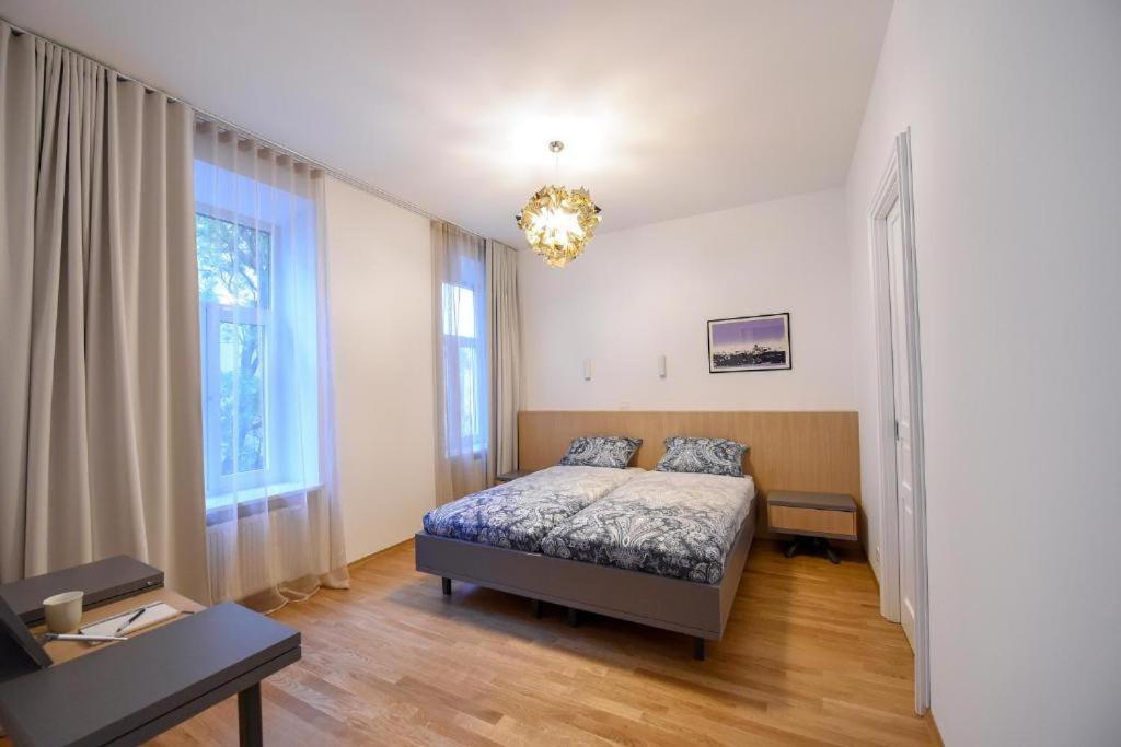 City Centre Chic Apartment Ljubljana 2/4 Luaran gambar