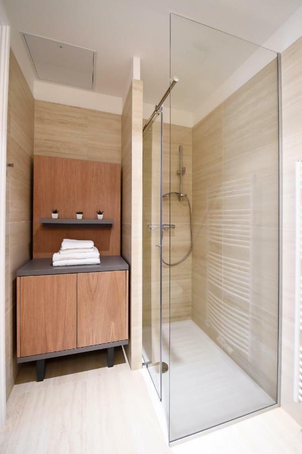 City Centre Chic Apartment Ljubljana 2/4 Luaran gambar