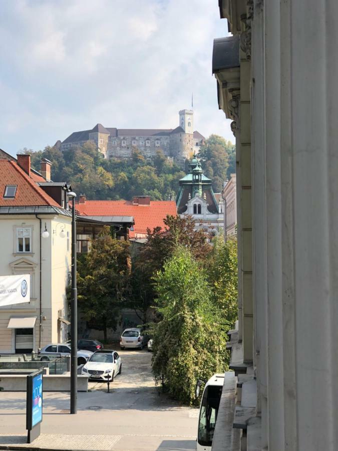 City Centre Chic Apartment Ljubljana 2/4 Luaran gambar